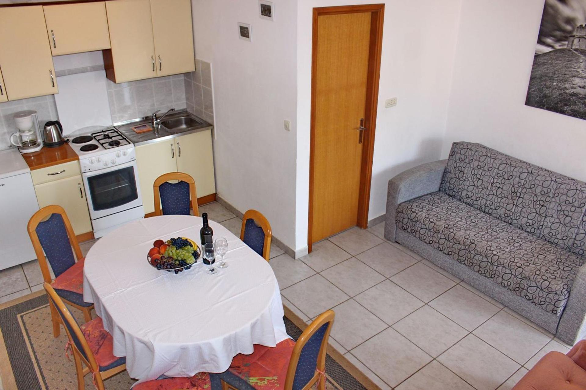 נין Apartments Remi מראה חיצוני תמונה